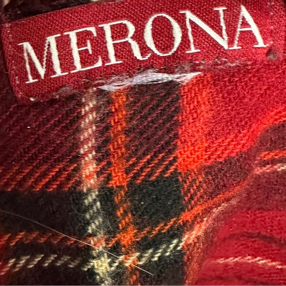 Merona Red Plaid‎ Flannel scarf with fringe GUC - Picture 2 of 3